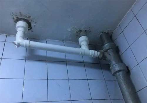 家里漏水了？北京朝陽區(qū)新裝房墻根滲水原因揭秘